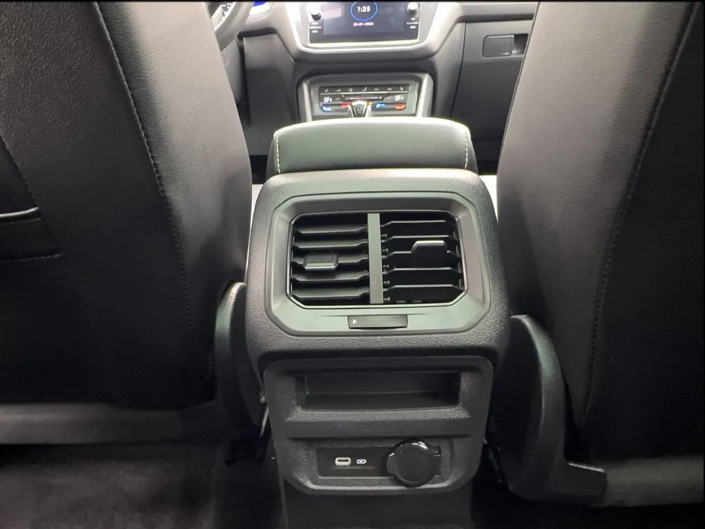 Volkswagen Tiguan photo 44