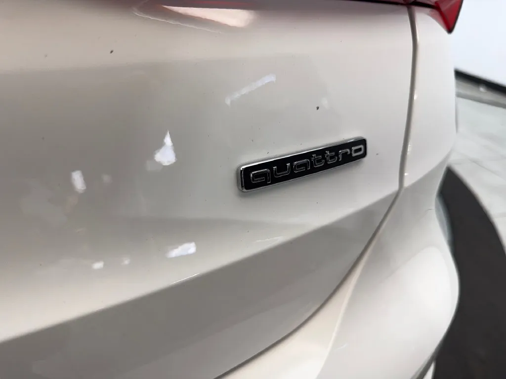Audi Q3 photo 26