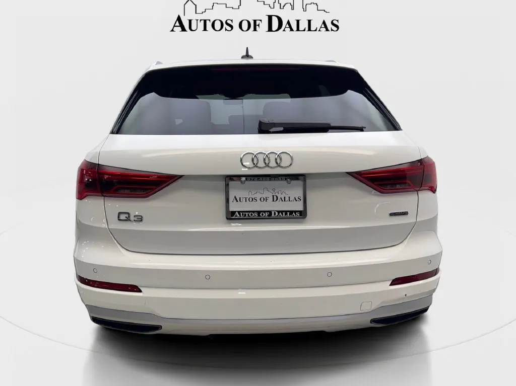 Audi Q3 photo 8