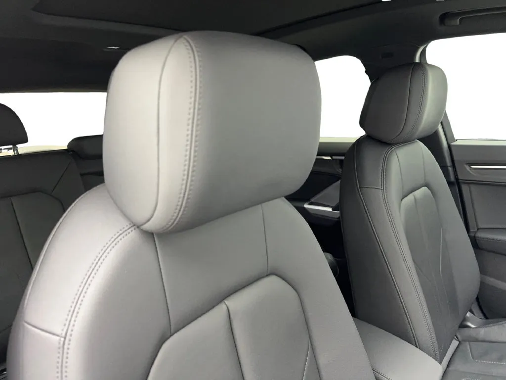 Audi Q3 photo 48
