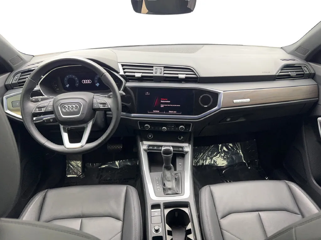 Audi Q3 photo 54