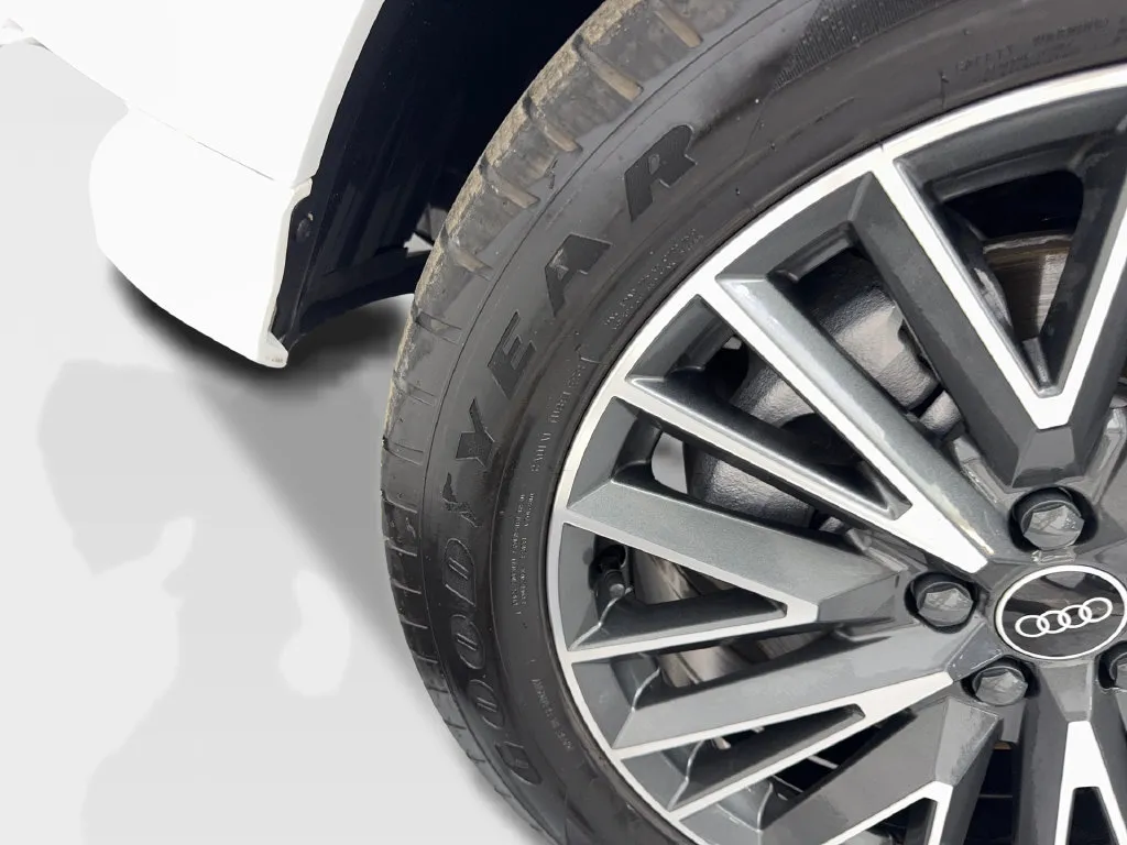 Audi Q3 photo 89