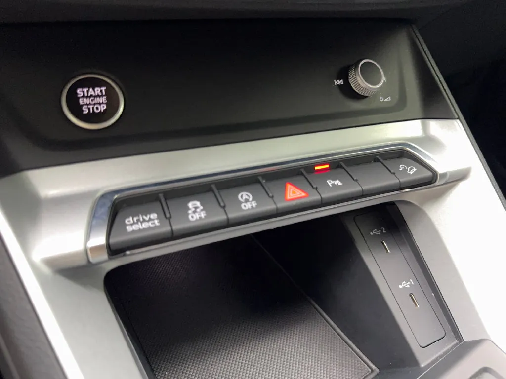 Audi Q3 photo 69