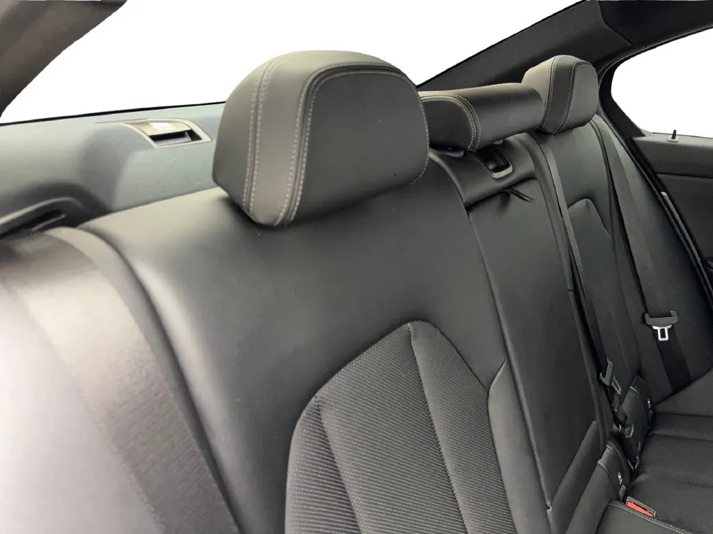 BMW 3 Series photo 42