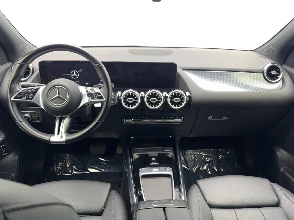 Mercedes-Benz GLA photo 50