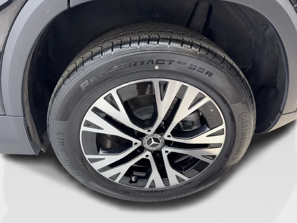 Mercedes-Benz GLA photo 85
