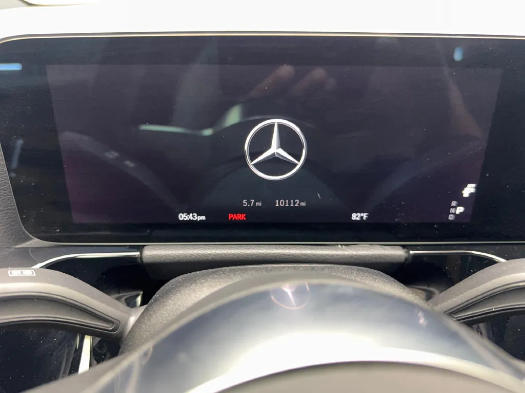 Mercedes-Benz GLA photo 58
