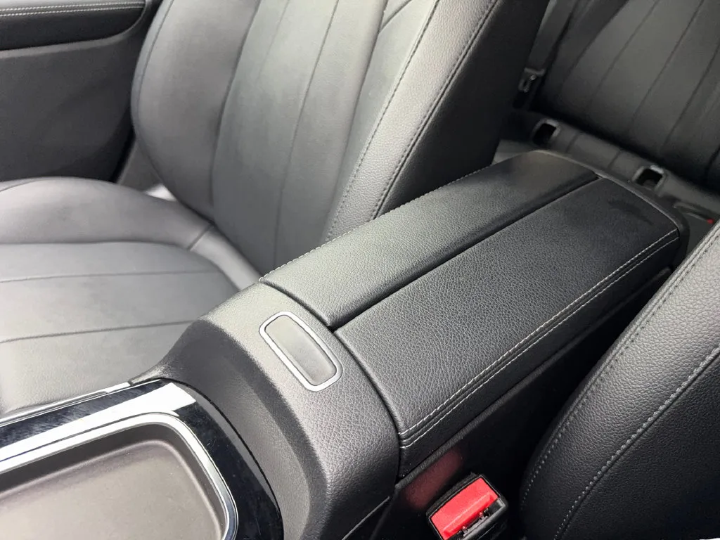 Mercedes-Benz GLA photo 68