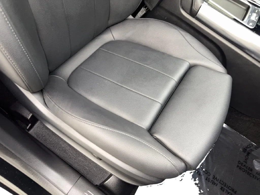 Mercedes-Benz GLA photo 46