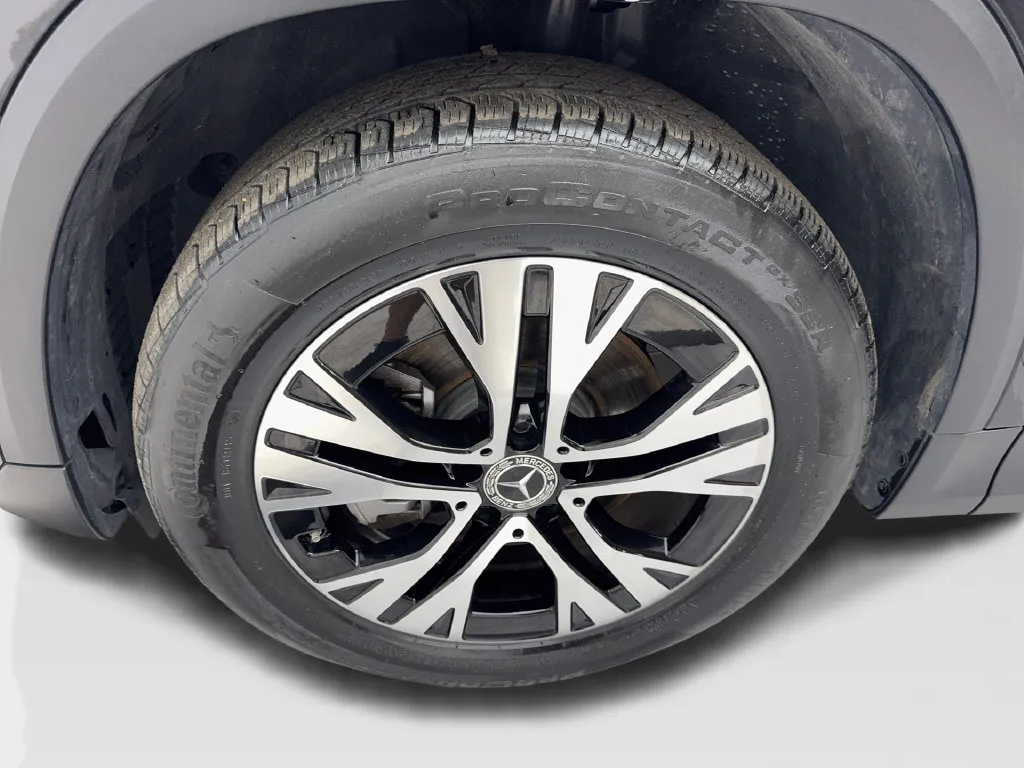 Mercedes-Benz GLA photo 86