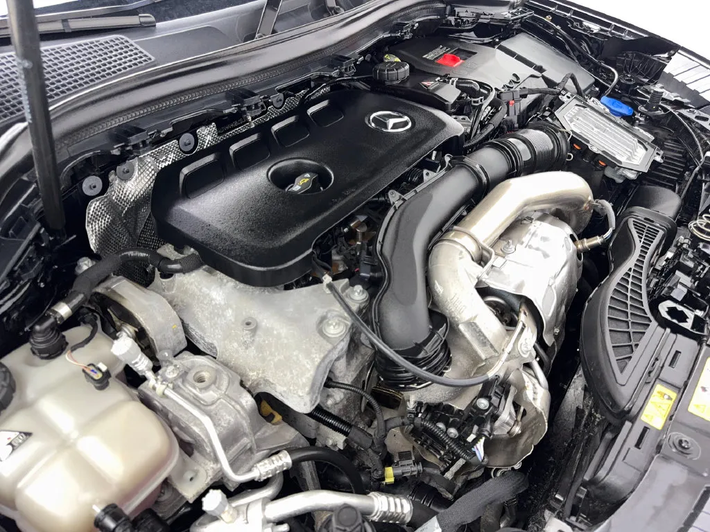 Mercedes-Benz GLA photo 76