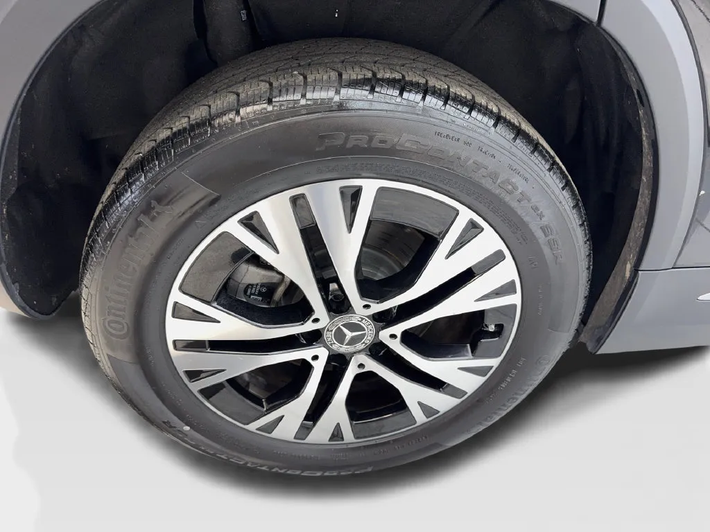 Mercedes-Benz GLA photo 84
