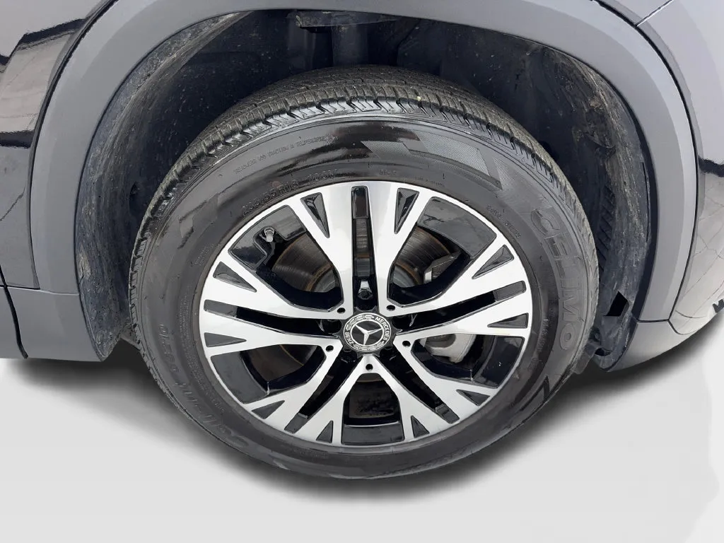 Mercedes-Benz GLA photo 83