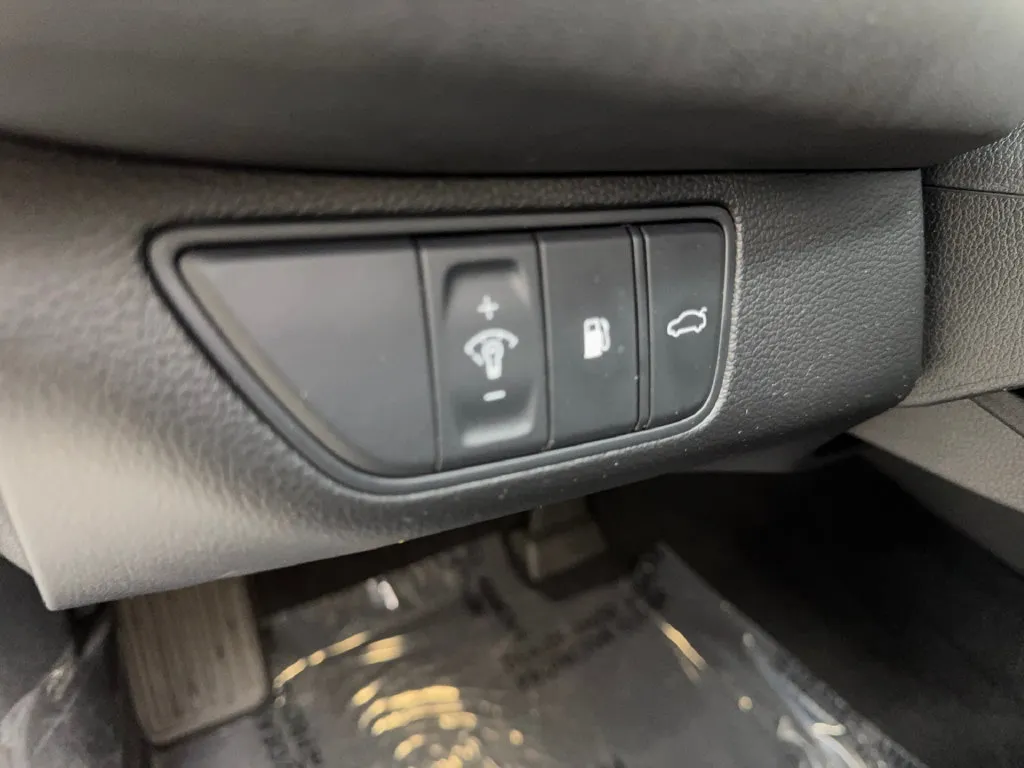 Genesis G70 photo 57
