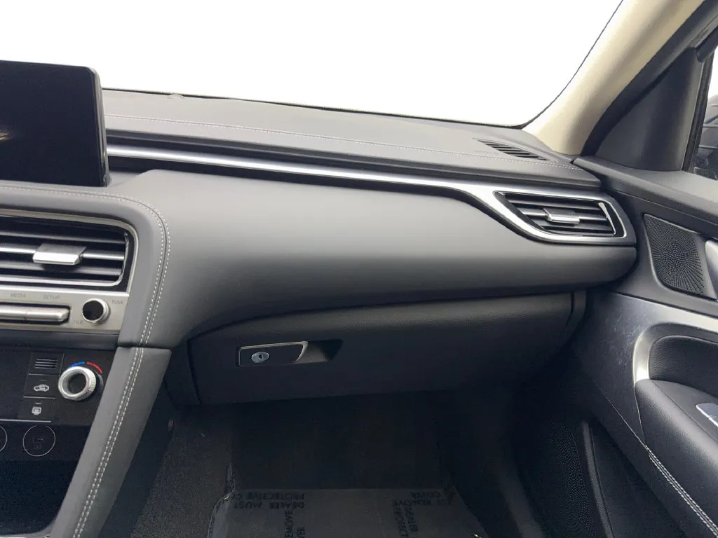 Genesis G70 photo 60