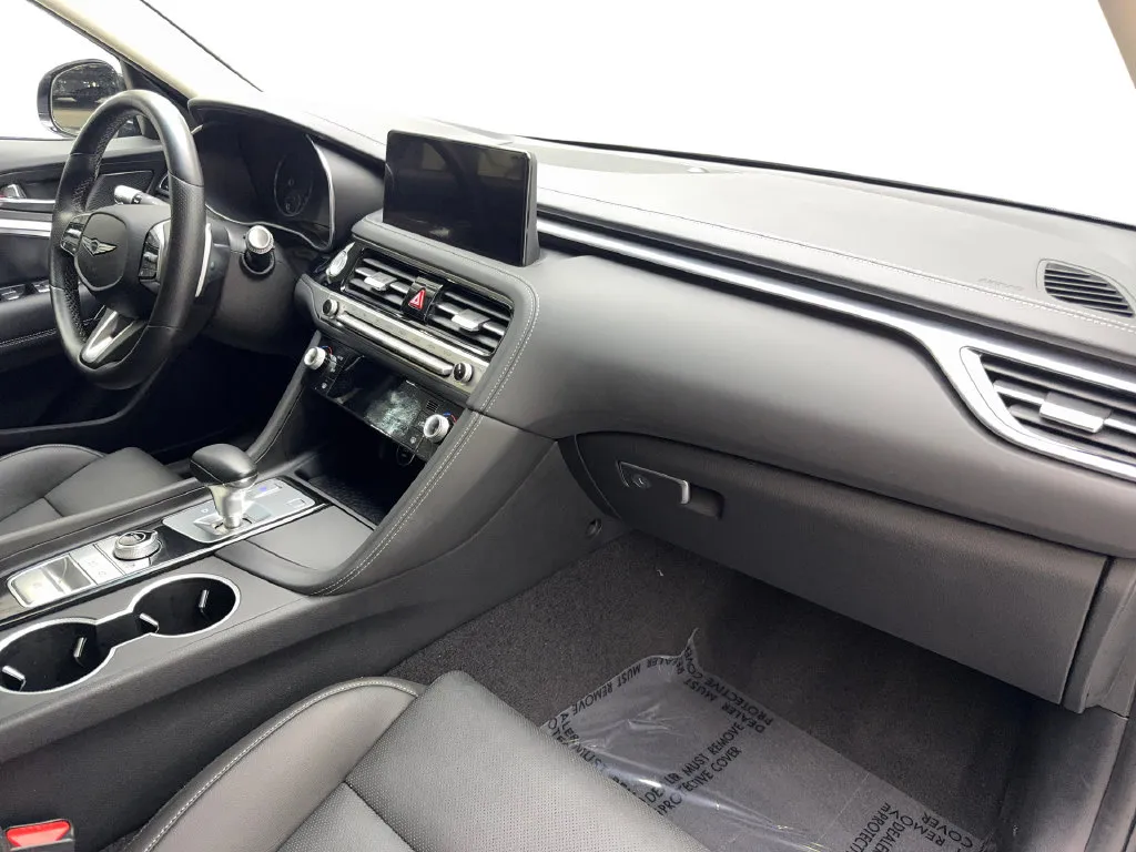 Genesis G70 photo 54
