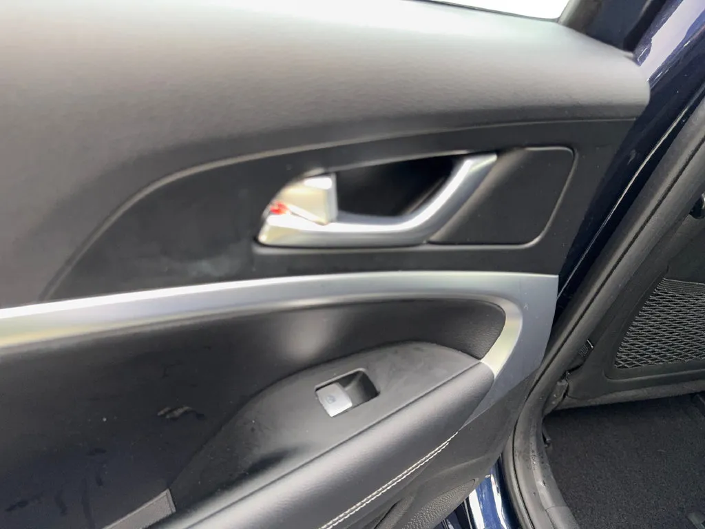 Genesis G70 photo 40