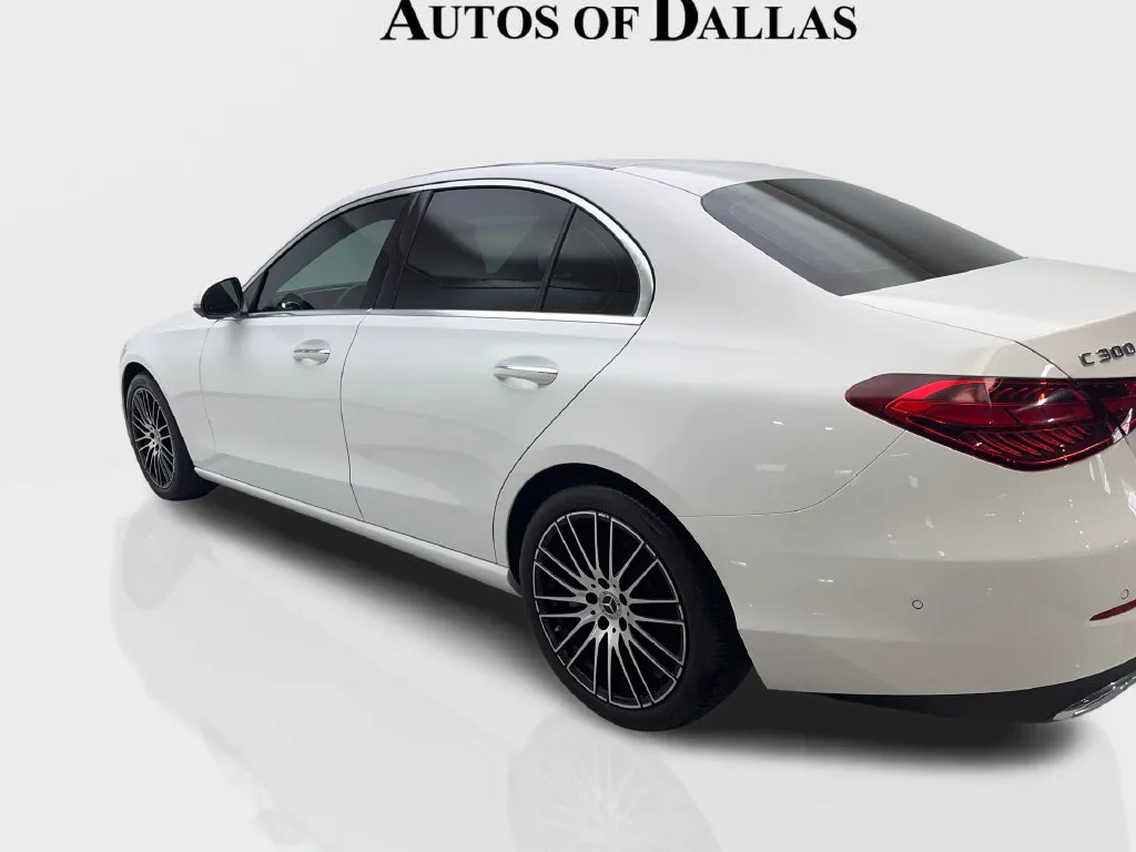 Mercedes-Benz C-Class photo 16