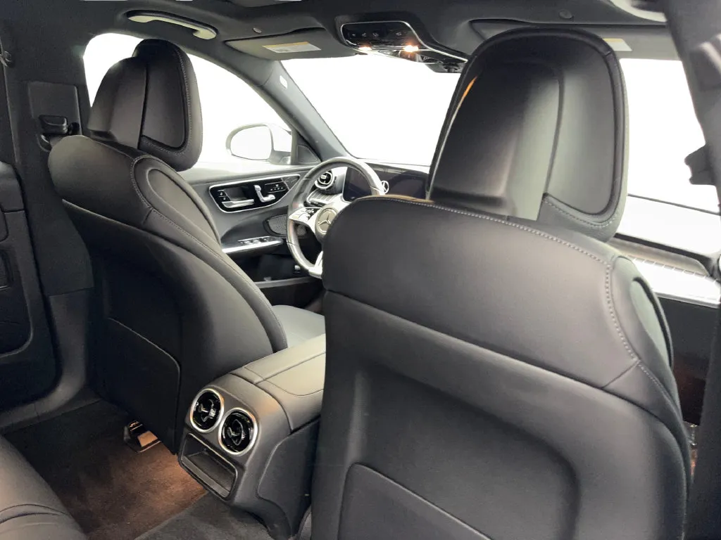 Mercedes-Benz C-Class photo 41