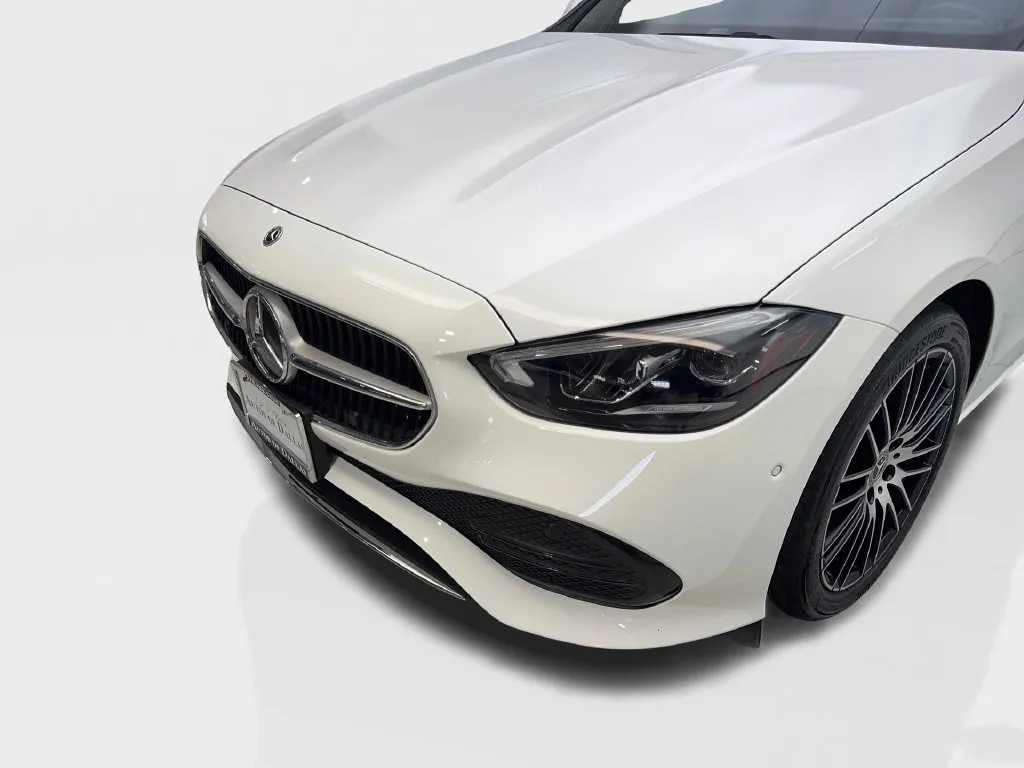 Mercedes-Benz C-Class photo 18