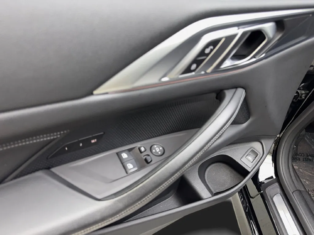 BMW 4 Series photo 34