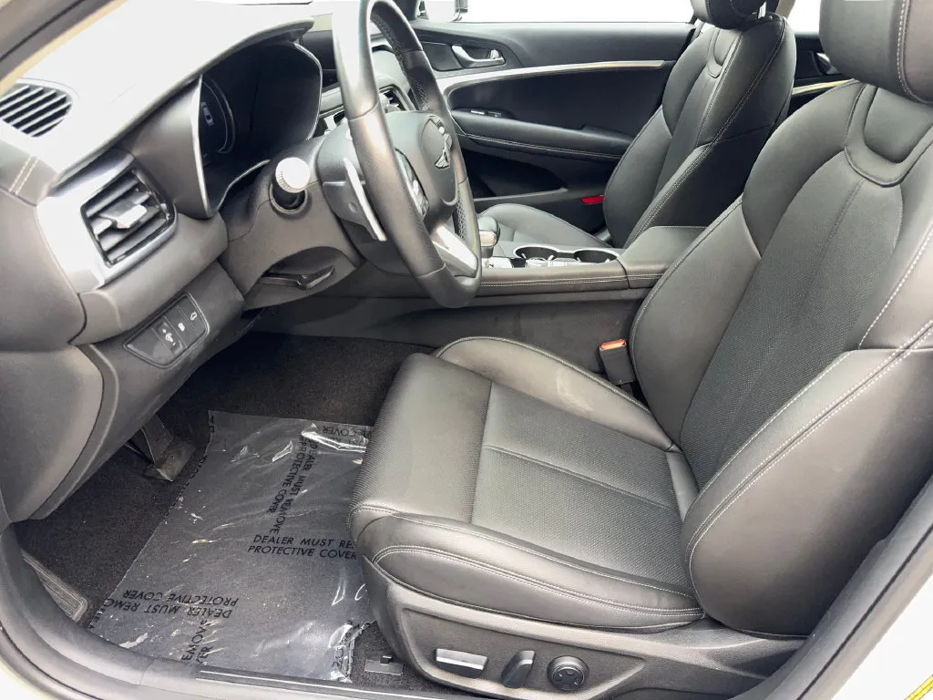 Genesis G70 photo 28