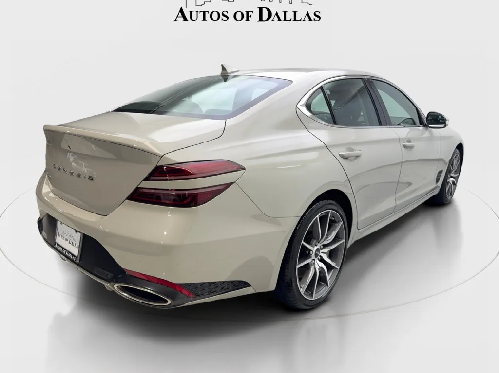 Genesis G70 photo 7