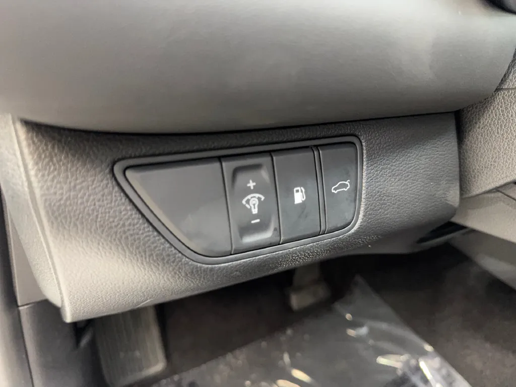Genesis G70 photo 57