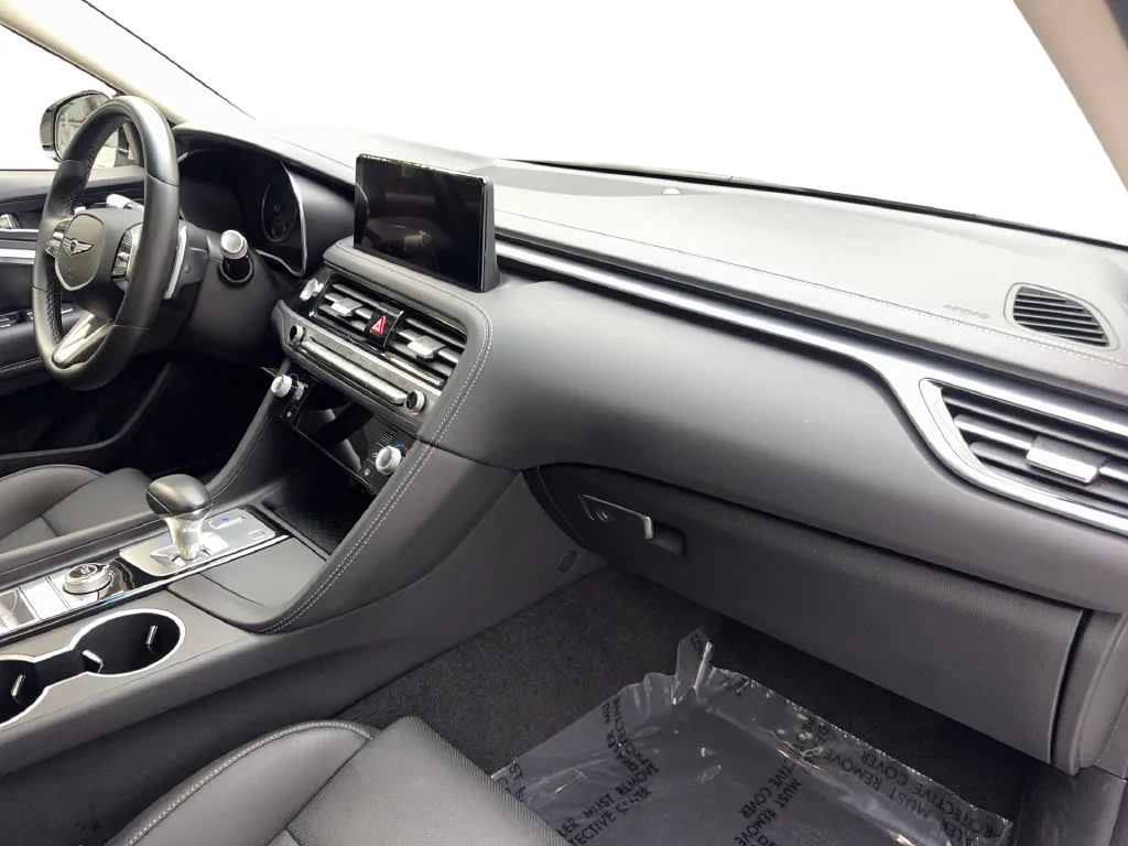 Genesis G70 photo 54