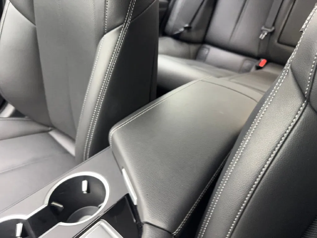 Genesis G70 photo 72