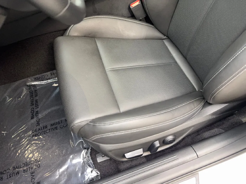 Genesis G70 photo 30