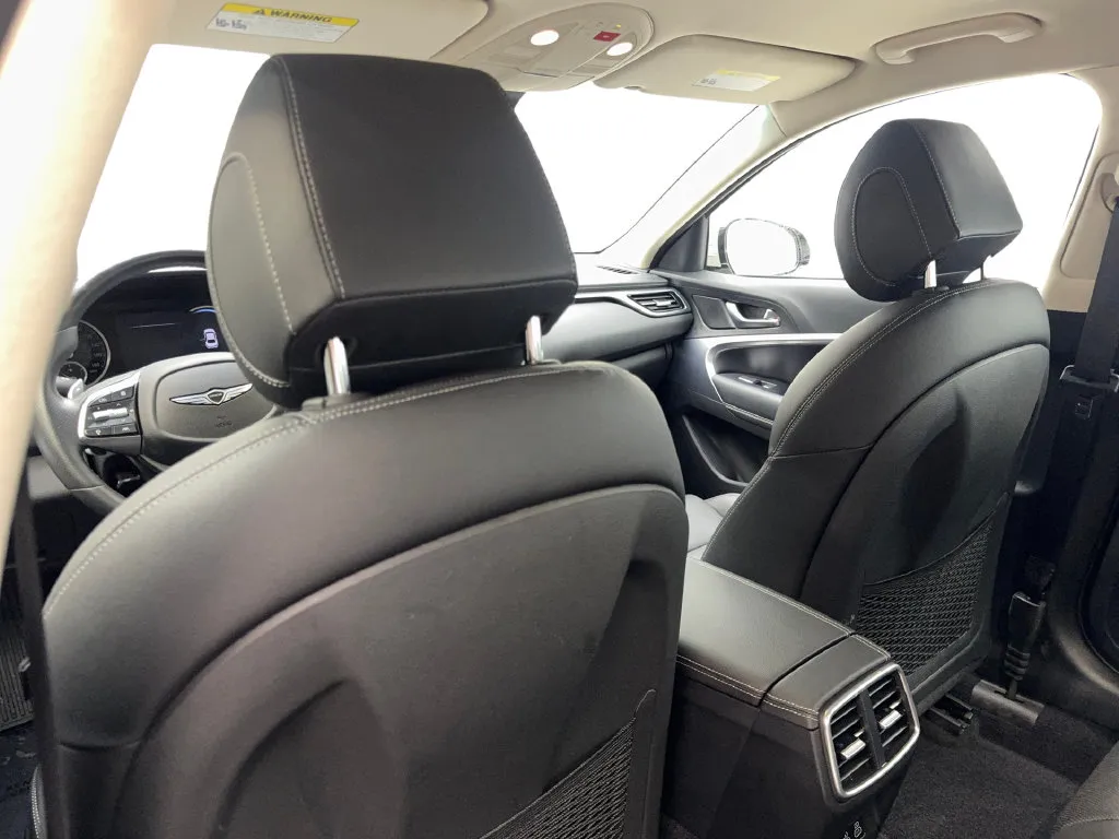 Genesis G70 photo 37