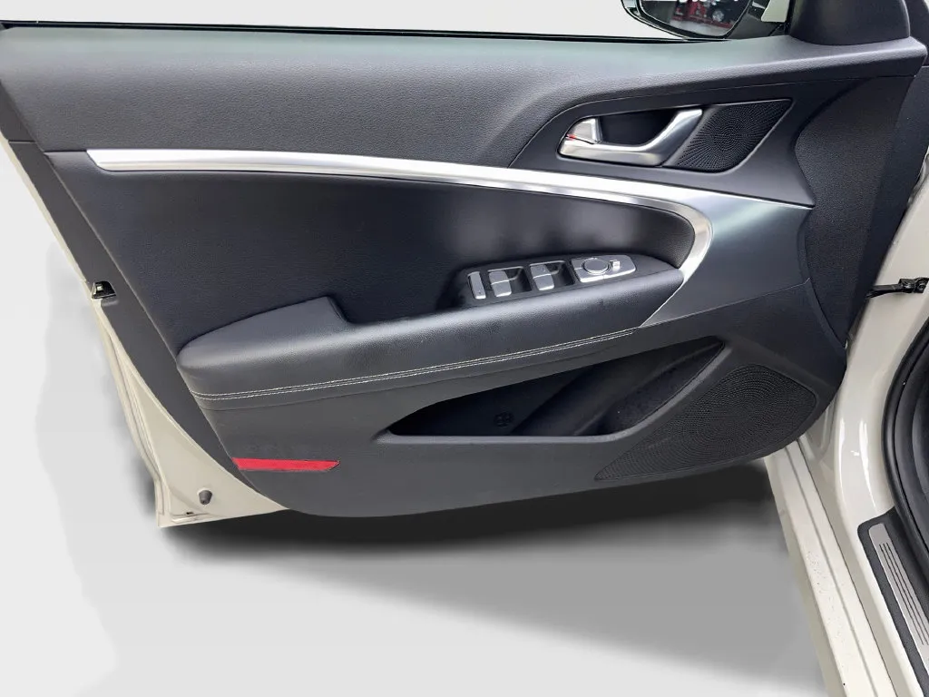 Genesis G70 photo 33