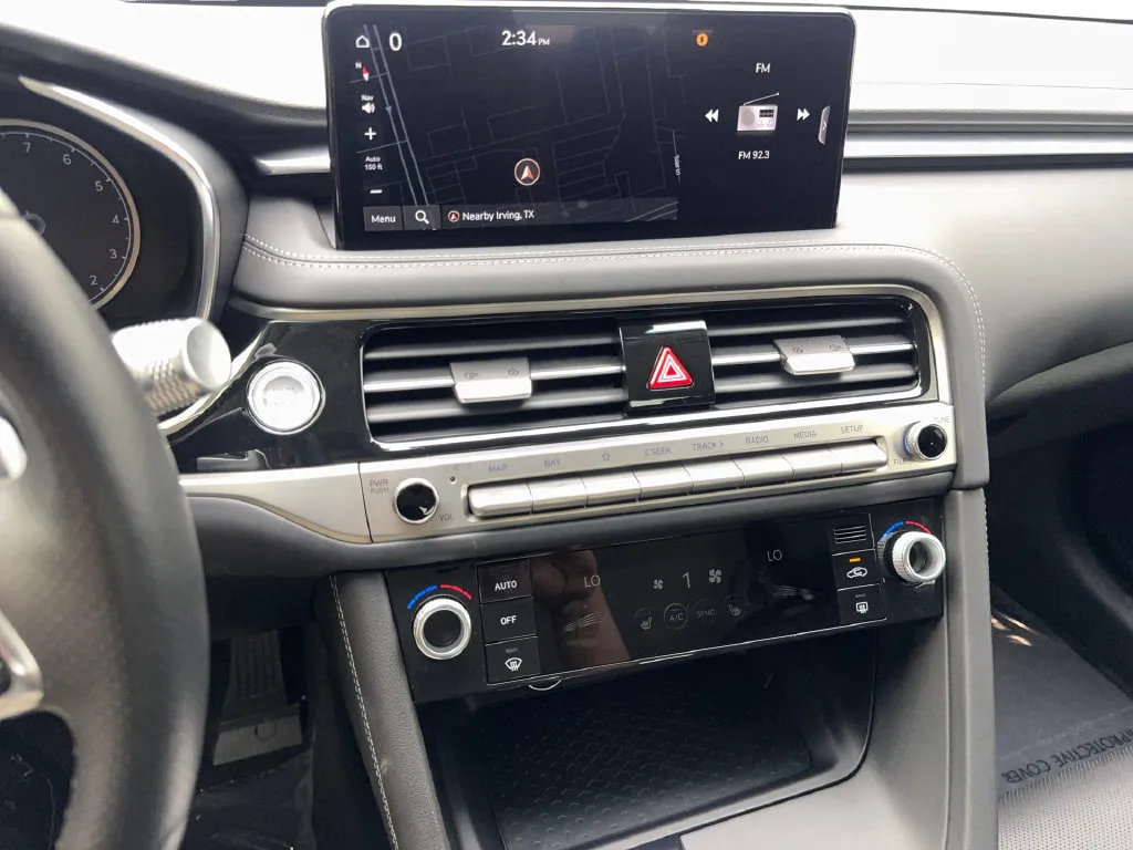 Genesis G70 photo 63