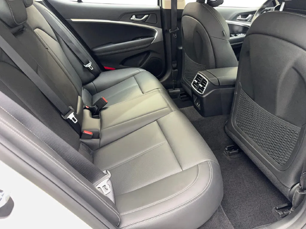 Genesis G70 photo 41