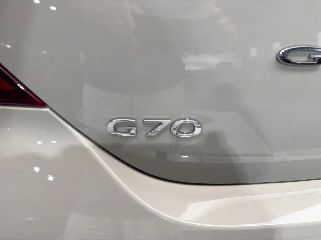 Genesis G70 photo 25