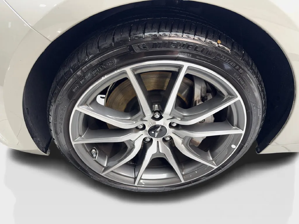 Genesis G70 photo 87