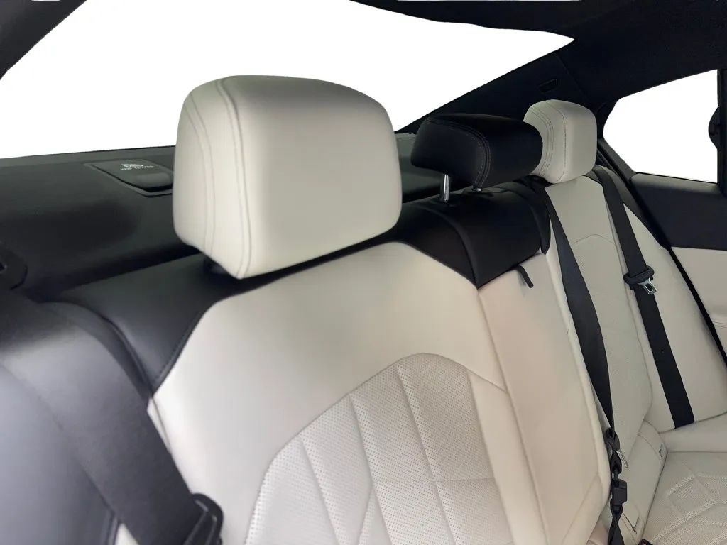 BMW 5 Series photo 42