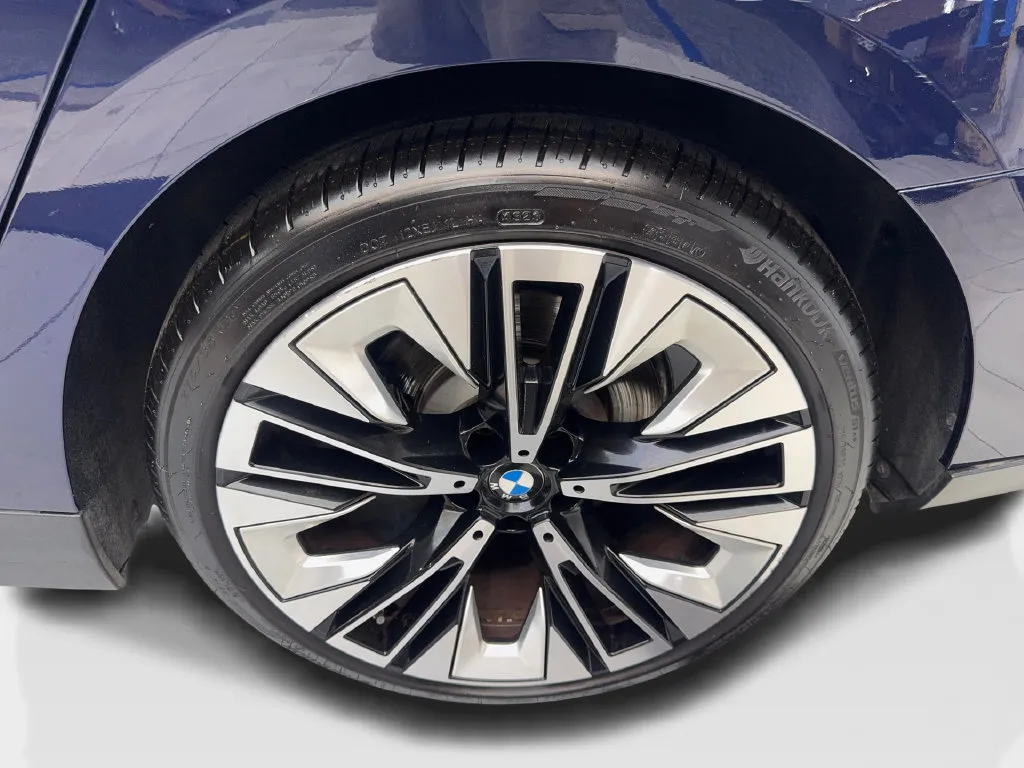 BMW 5 Series photo 86