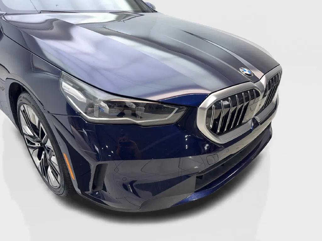 BMW 5 Series photo 19