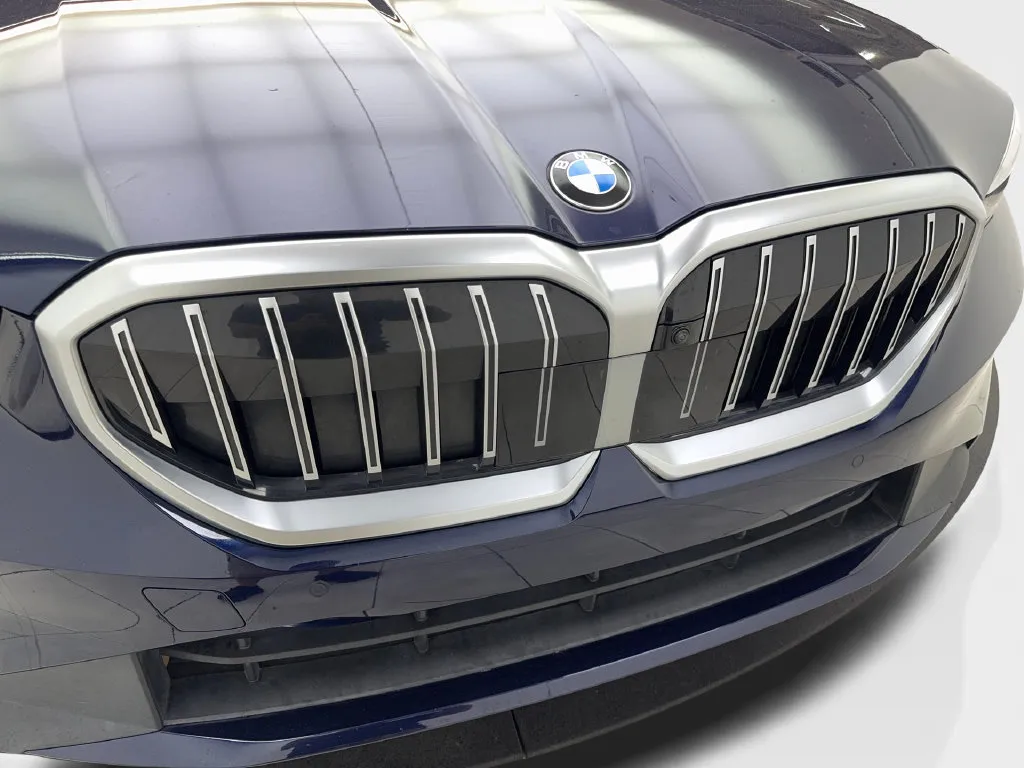 BMW 5 Series photo 27