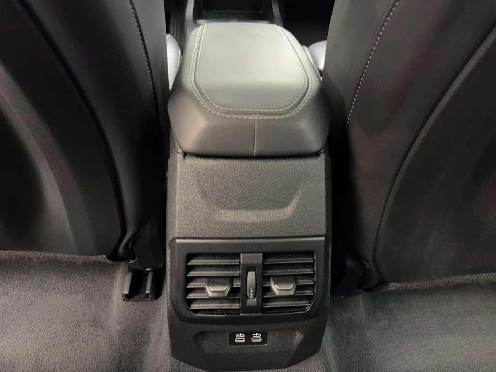 BMW 2 Series photo 68