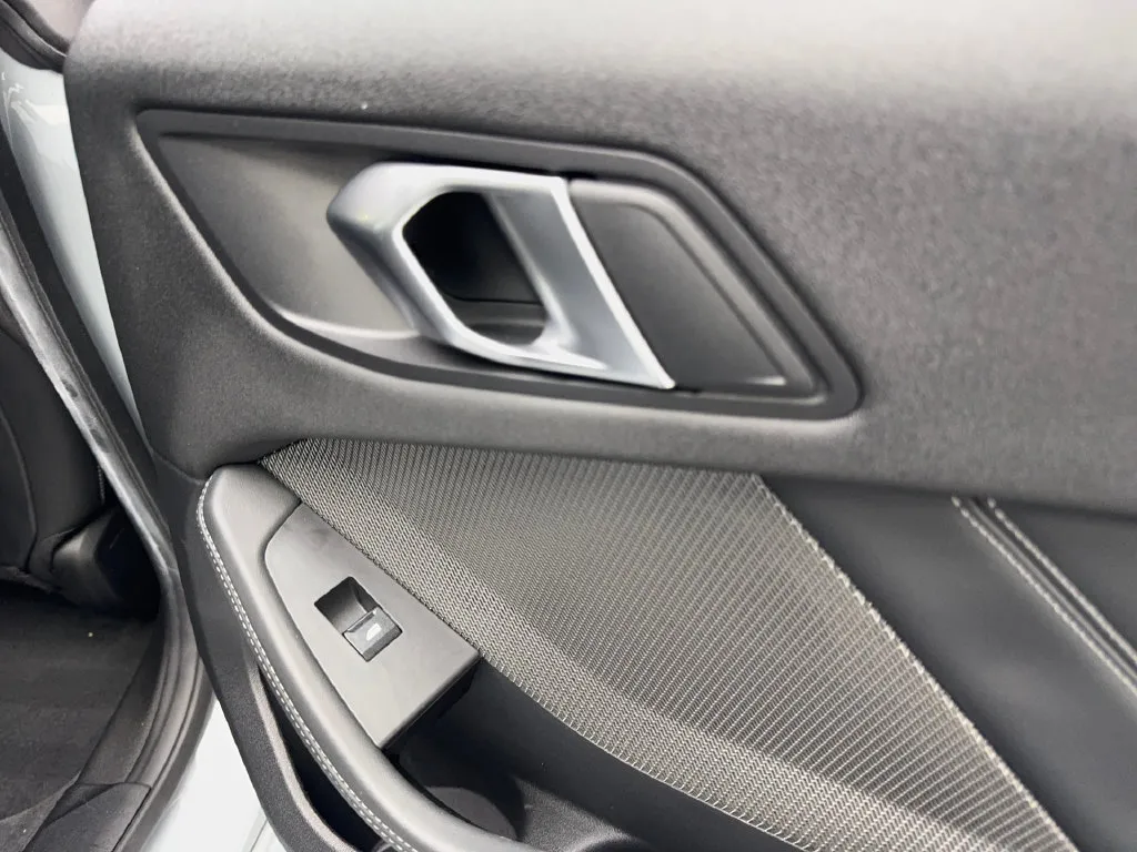 BMW 2 Series photo 43