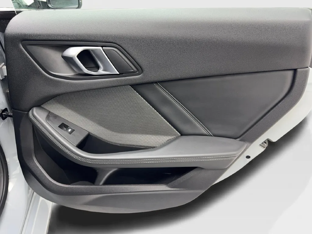 BMW 2 Series photo 42