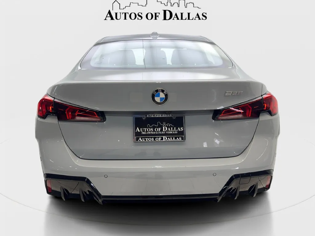 BMW 2 Series photo 8