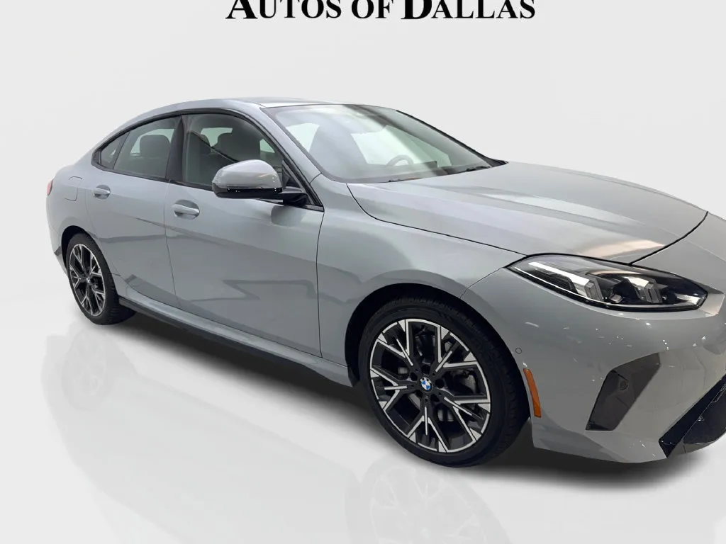 BMW 2 Series photo 14