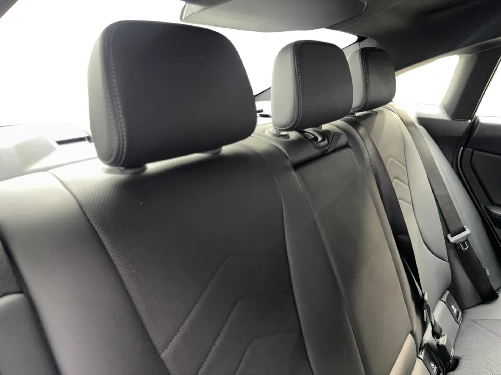 BMW 2 Series photo 40