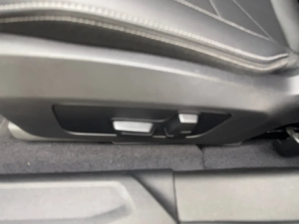 BMW 2 Series photo 32