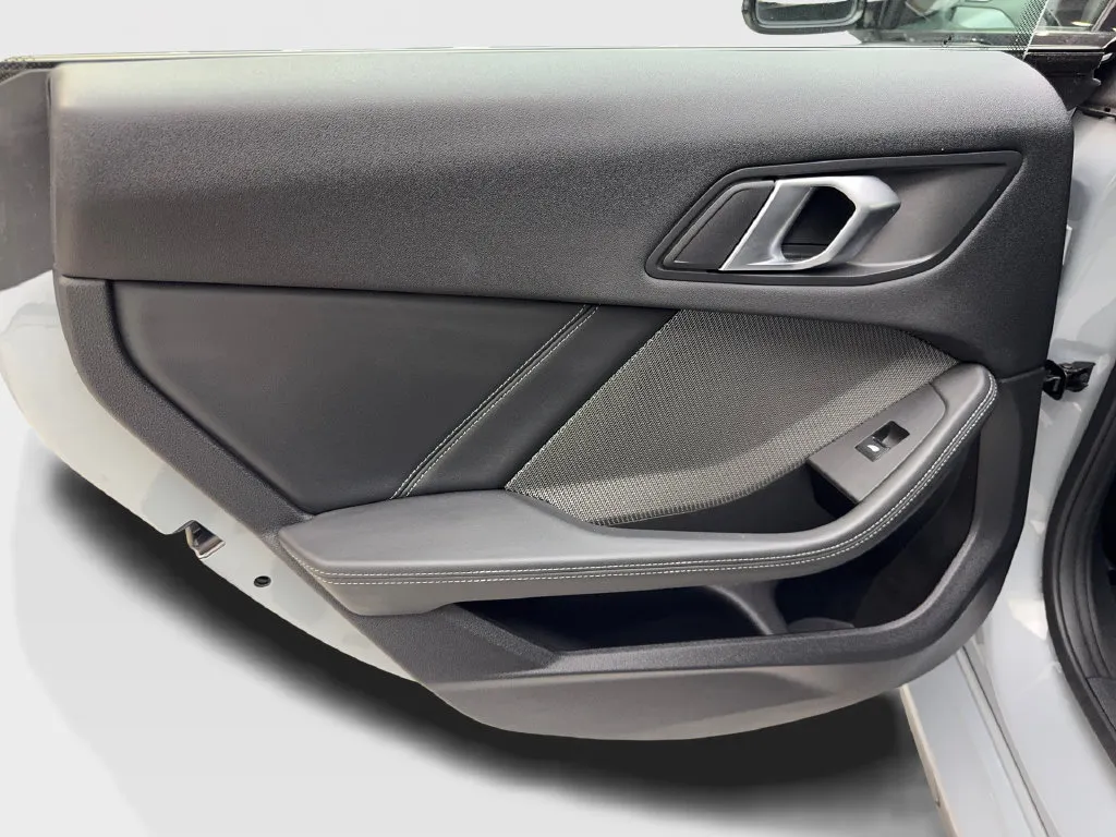 BMW 2 Series photo 36