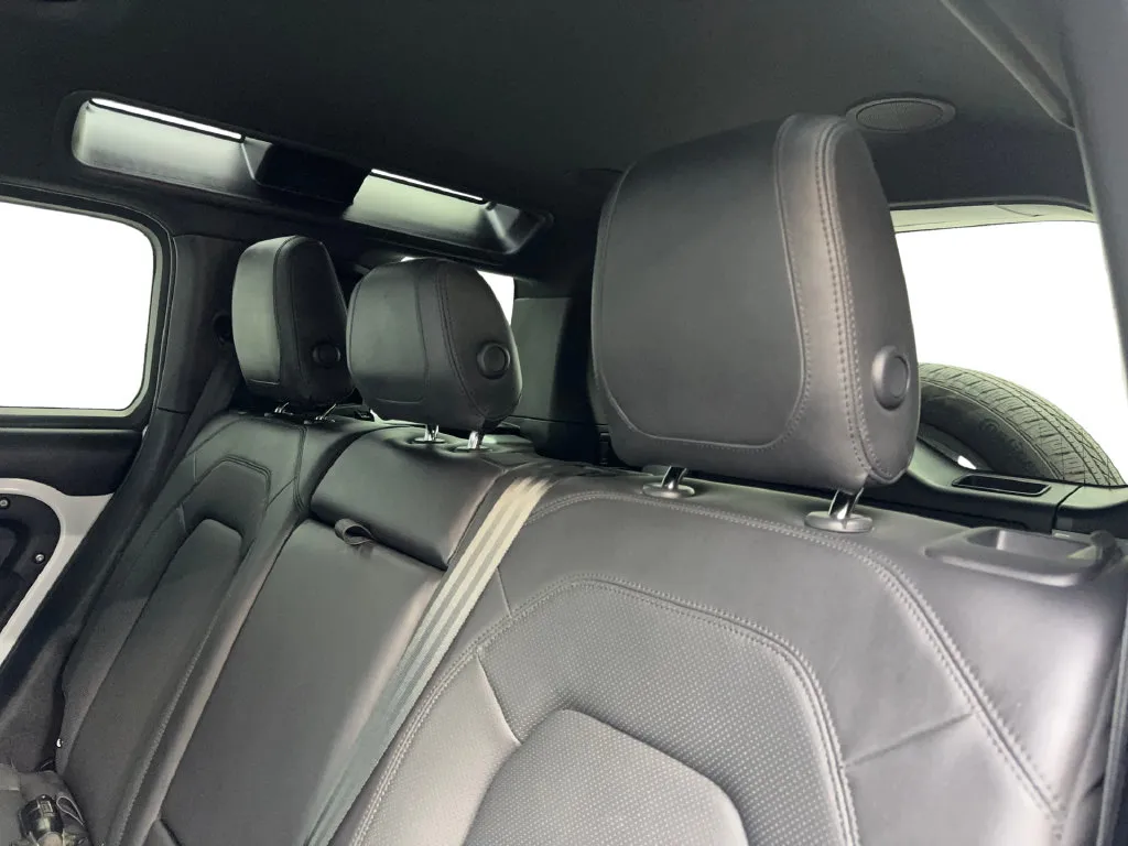 2023 Land Rover Defender V8 - Photo 36
